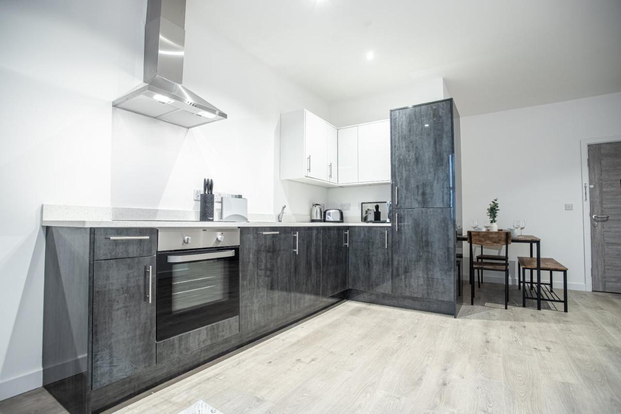 Two Bedroom - Central Peterborough Apartment - Bayard Apartments Extérieur photo